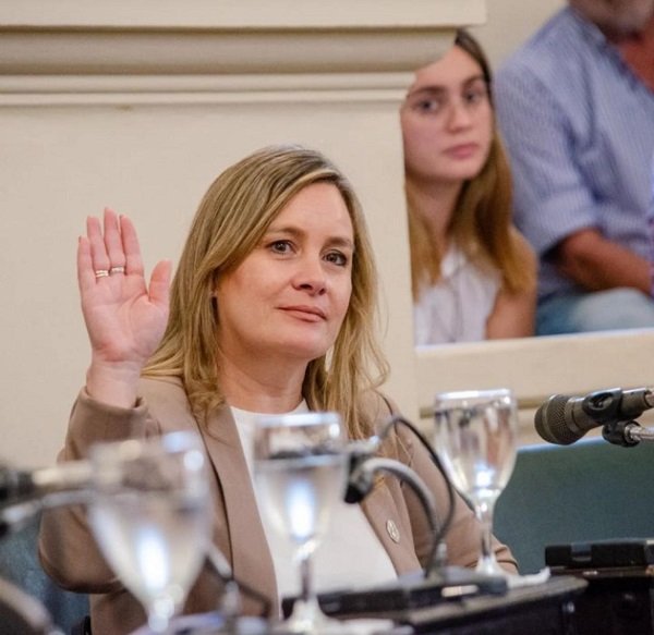 Corrientes. Senadora propone educación sobre Malvinas y memoria histórica 