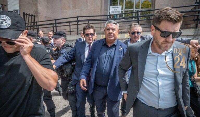 Claudio “Chiqui” Tapia deberá pedir permiso para ir a ver a Argentina