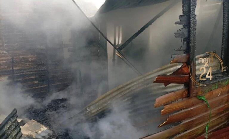 Capital: Voraz incendio en barrio La Chola fue sofocado por bomberos