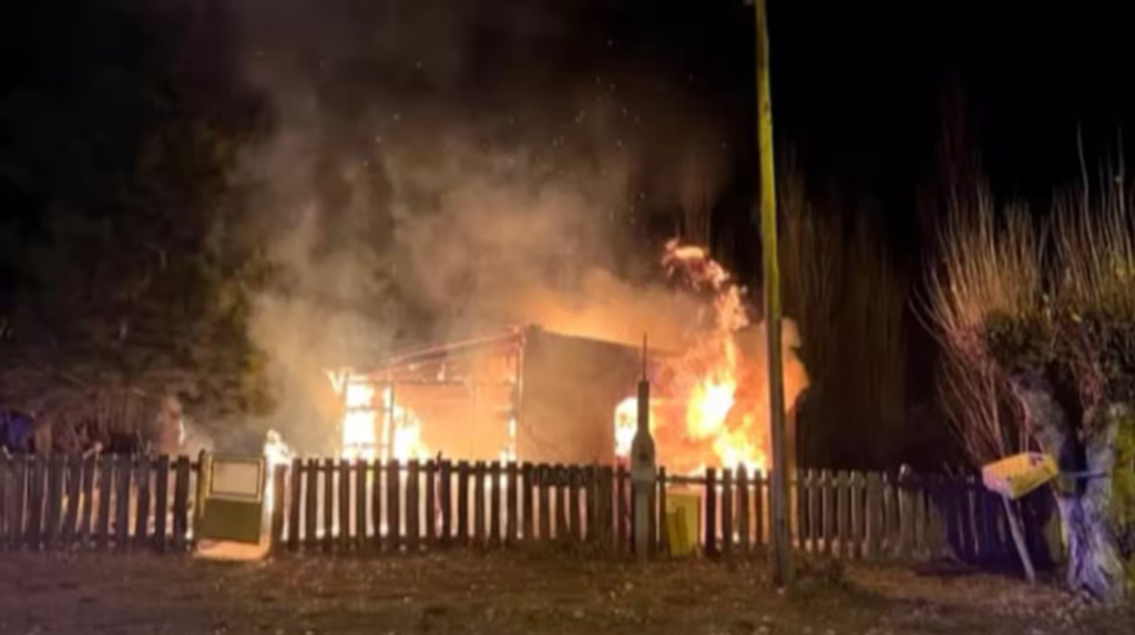 Incendio intencional de la casa del abuelo del Intendente de Chubut