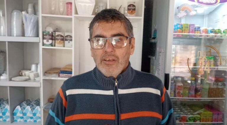 Caída del consumo: Un comerciante dejó la estética y se volcó a la venta de alimentos
