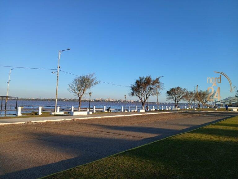 Creciente del río Uruguay: Defensa Civil descarta evacuaciones por el momento en Paso de los Libres 