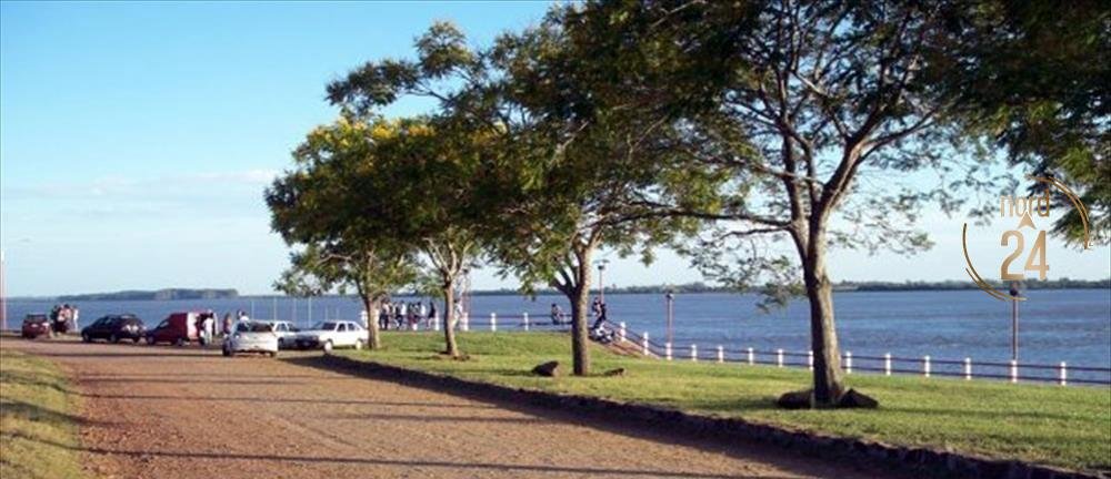 Monte Caseros: el río Uruguay baja y comenzó la limpieza de la costanera 