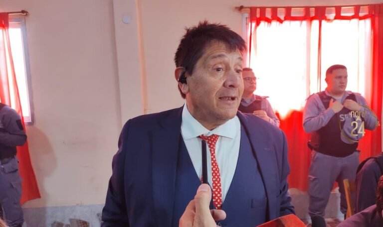 Juicio Loan Peña: Baqué cuestionó al fiscal por llegar tarde a la audiencia