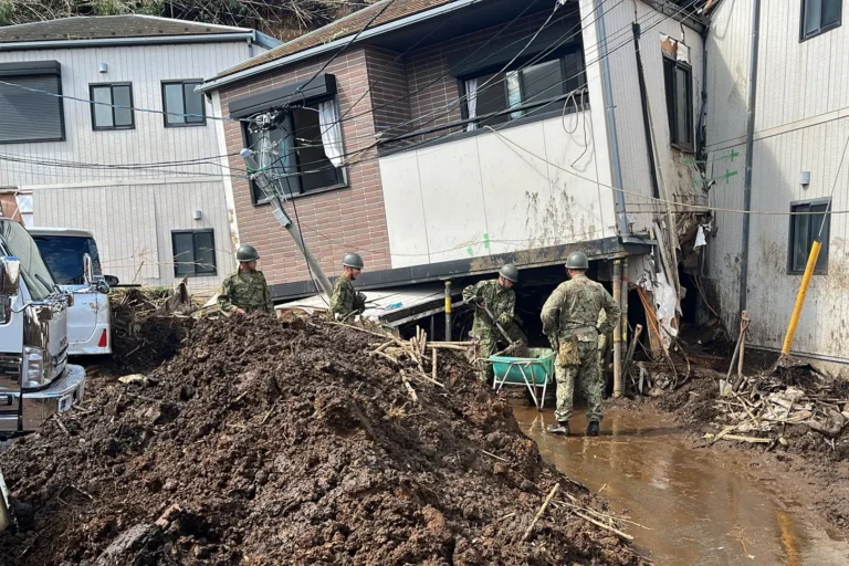 Ya son 12 los muertos por el fuerte tifón en Japón
