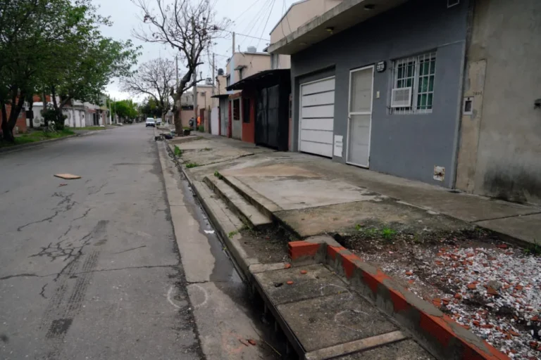 Un hombre fue acribillado a tiros en Rosario a plena luz del día