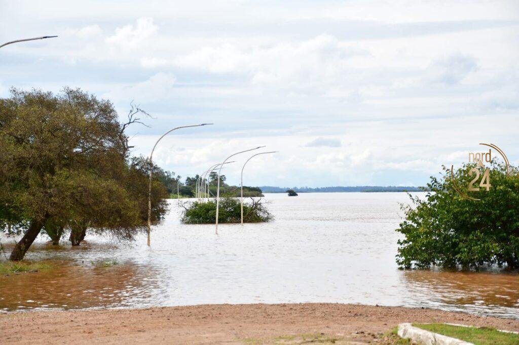 Monte Caseros: El río Uruguay baja, pero advierten por riesgos en la zona costera